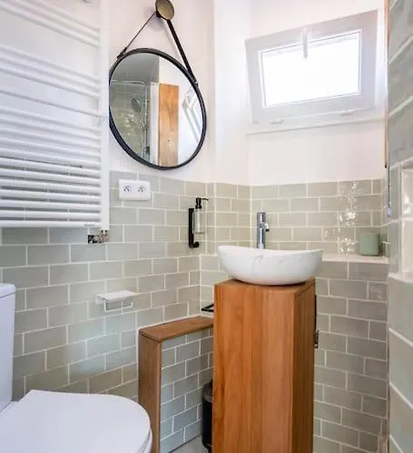 3 En Hyper Centre De *